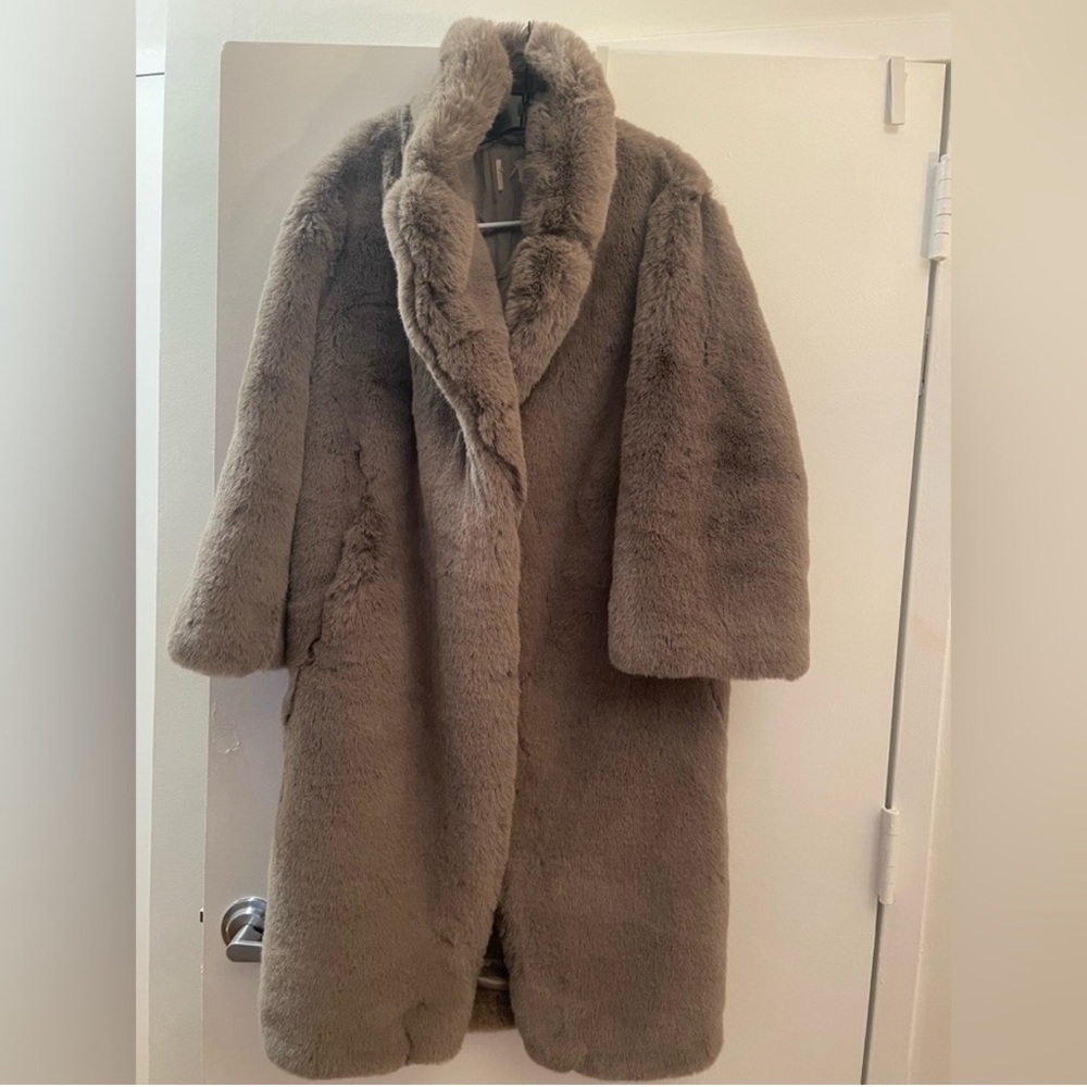 H&M Faux Fur Teddy Coat